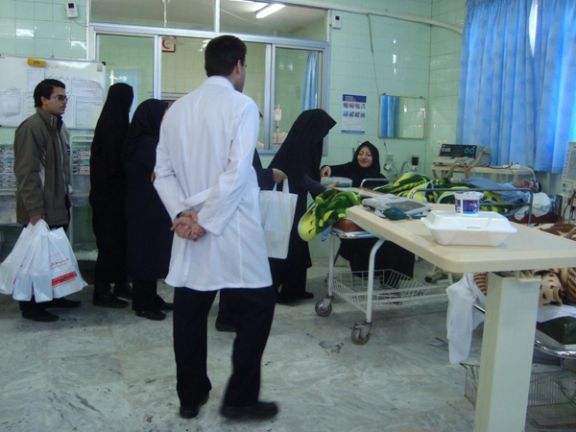 عضو کمیسیون بهداشت مجلس: مهاجرت کادر درمان از بخش دولتی به خصوصی، فاجعه پنهان است