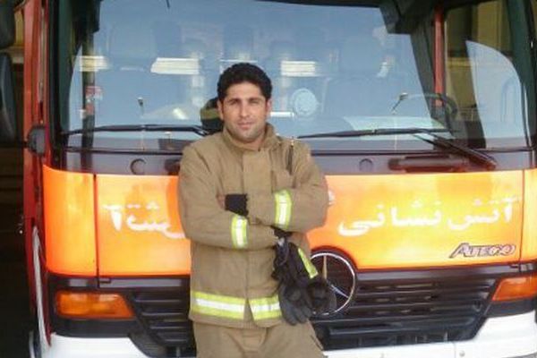 ناصر شیرازی کرامه؛ فرمانده آتشنشانی که هنگام نجات جان یک معترض کشته شد