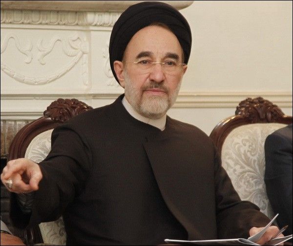 Iranian ex-president Khatami sues hardline editor over Soros meeting claim