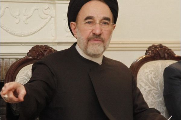 Iranian ex-president Khatami sues hardline editor over Soros meeting claim
