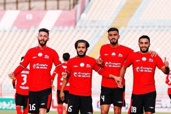 تراکتور ۲-۰ فولاد؛ شاگردان خمس با شکست فولاد از بحران خارج شدند