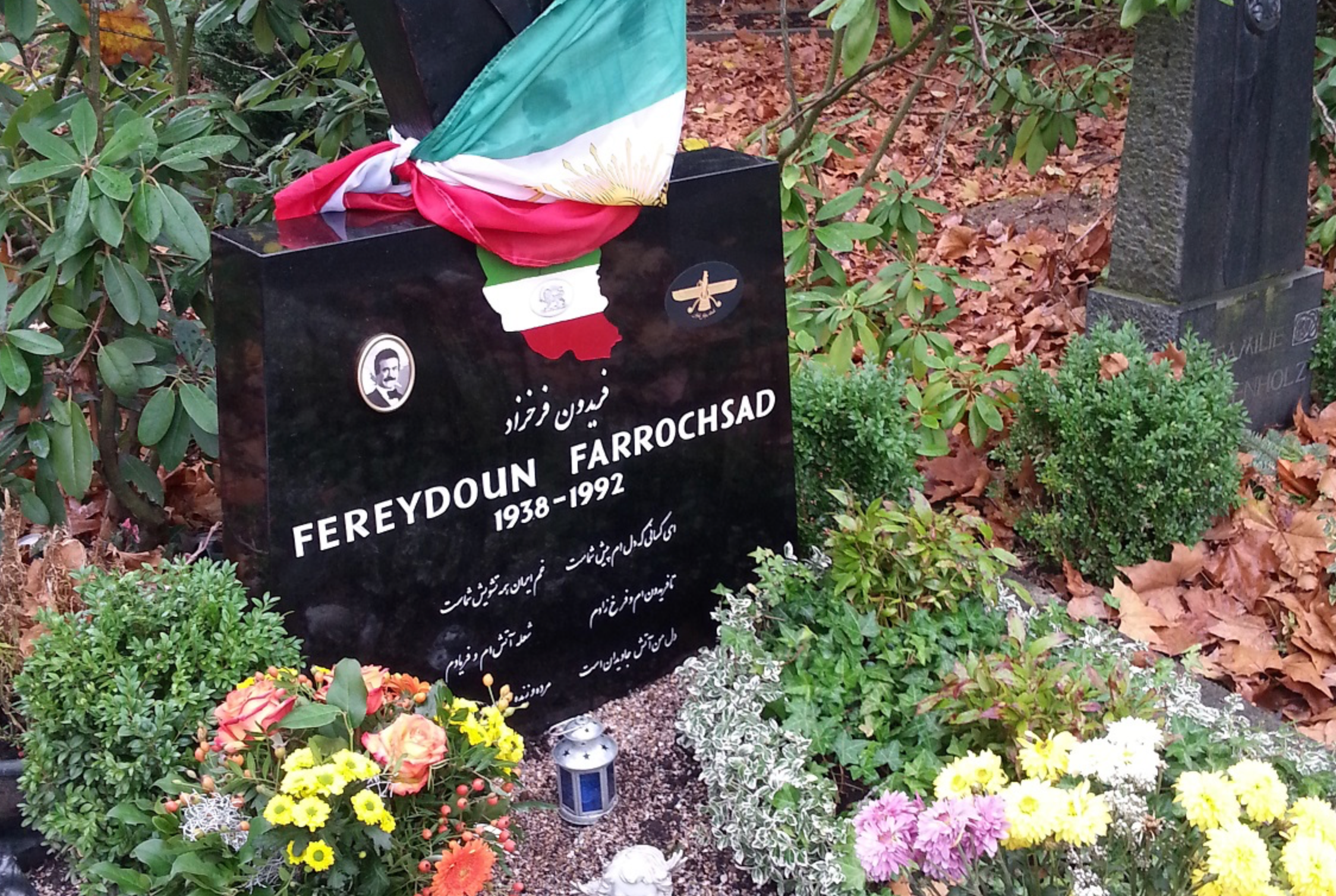 The tombstone of Iranian dissident artist assassinated in Germany