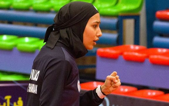 خداحافظی ملیپوش ۲۱ ساله تنیس روی میز در حمایت از مردم ایران