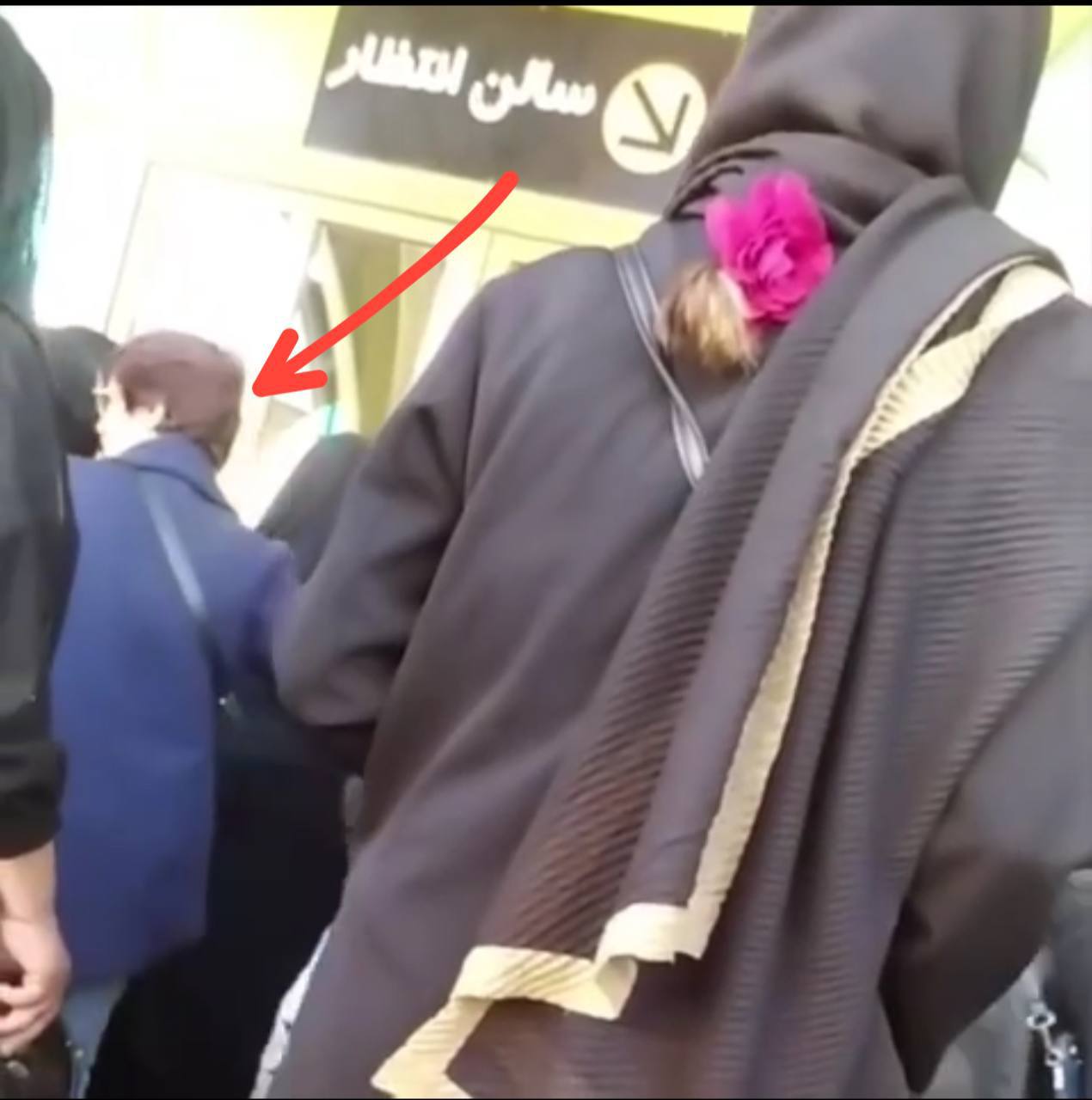 نسرین ستوده و برخی دیگر  در خاکسپاری آرمیتا بازداشت شدند؛جو امنیتی در تهران و تجمع در لندن