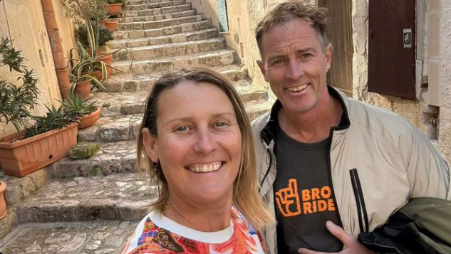 Iranian authorities tortured British couple in prison, source says