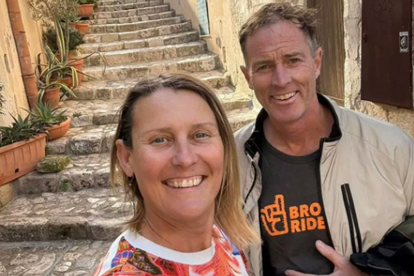 Iranian authorities tortured British couple in prison, source says