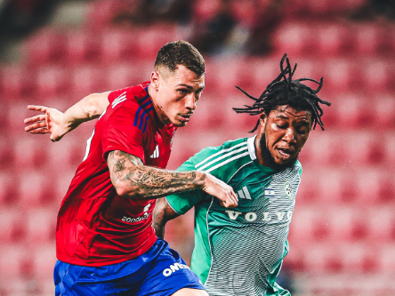 بنر جنجالی هواداران مکابی حیفا؛ خشم یوفا، دولت لهستان و سفارت اسرائیل