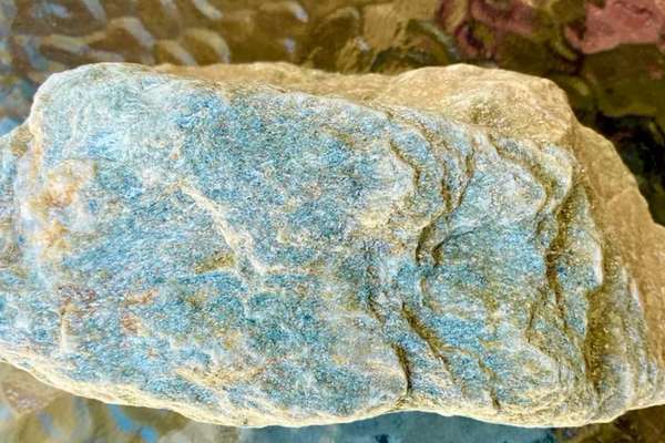 Iran Says Large Lithium Deposit Discovered In West