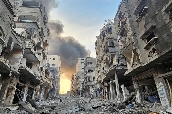 جدل واسع في إيران بسبب الحديث عن "خطة خمسية لتنمية غزة"