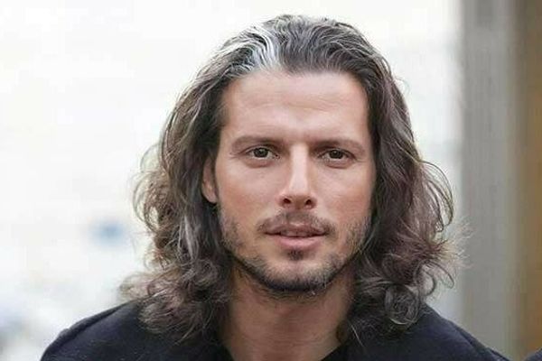 Tehran Police Warn Long-Haired Male Football Coach Over His Hijab
