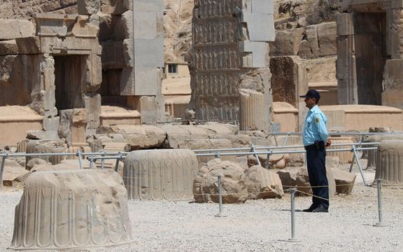 درگیری قاچاقچیان با یگان حفاظت میراث فرهنگی در حریم تخت جمشید، برای سرقت یک کتیبه تاریخی