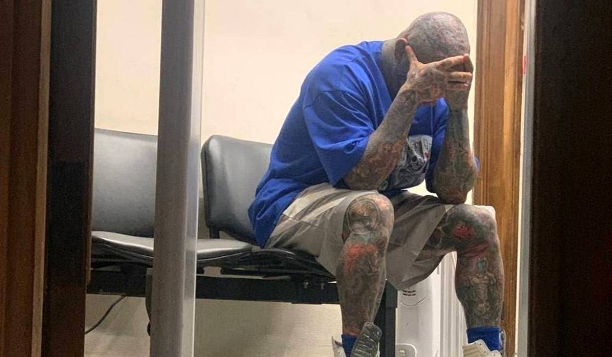 گزارش‌ها از بازداشت امیر تتلو، خواننده ایرانی در استانبول با شکایت کنسولگری جمهوری اسلامی