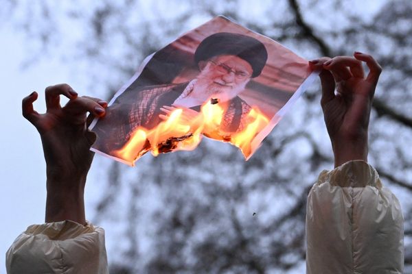 مدير معهد واشنطن: النظام الإيراني غارق في أزمة استراتيجية لا يملك سبيلاً للخروج منها