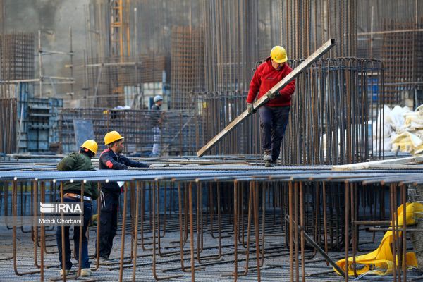 Talks Continue Over Iran’s Minimum Wage Amid Rising Inflation