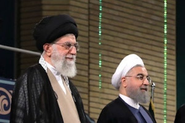 لو فیگارو: تلاش روحانی برای کنار گذاشتن خامنهای در اوج اعتراضات شکست خورد
