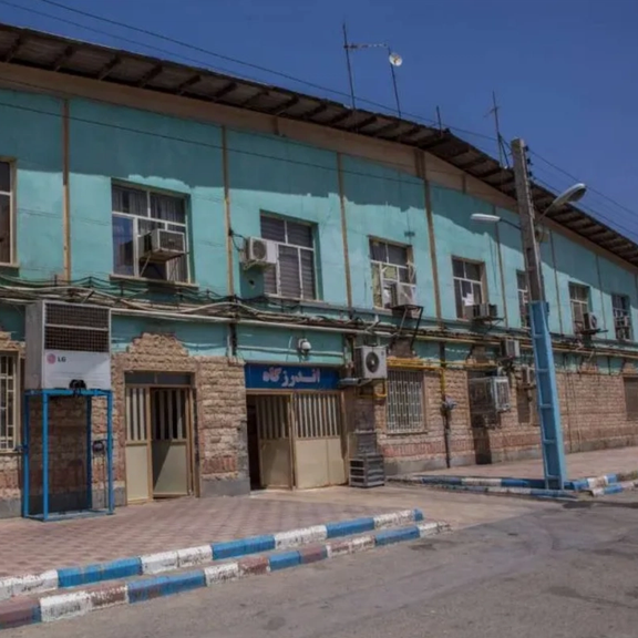 کایلی مور گیلبرت: شرایط سالن ورزشی زندان قرچک برای نگهداری زندانیان مناسب نیست