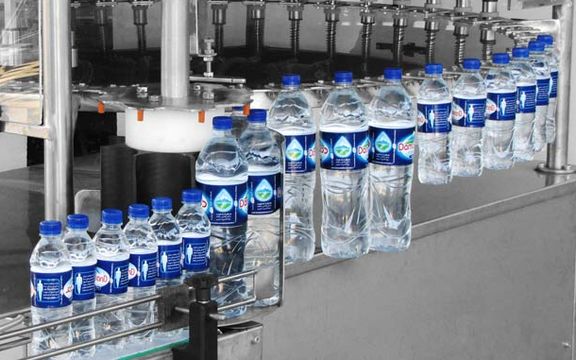 مقام سازمان غذا و دارو: بسیاری از آب معدنیهای موجود در بازار همان آب شرب است