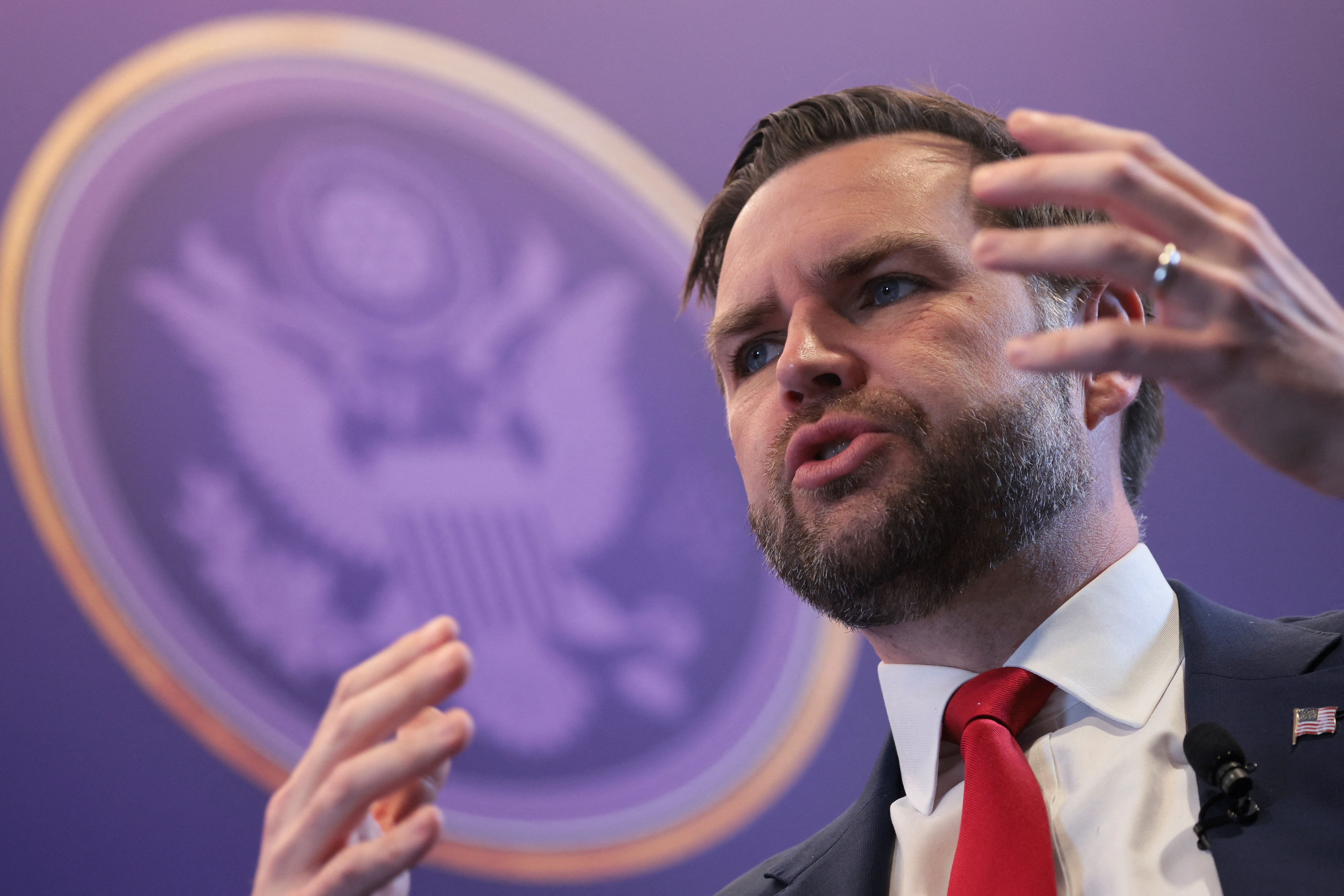 جی‌دی ونس: ما روشن گفته‌ایم چه می‌خواهیم، اکنون توپ در زمین جمهوری اسلامی است