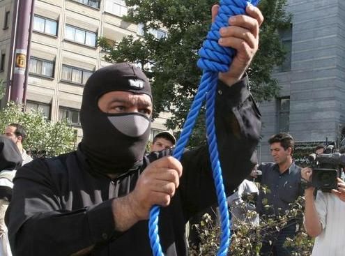 محکومیت جهانی اعدام‌ها در ایران، همزمان با تایید احکام و انتقال زندانیان به سلول انفرادی