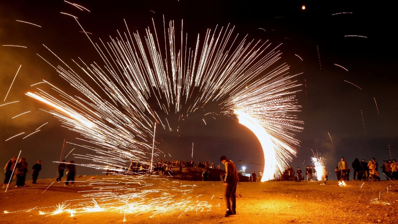 People celebrating Chaharshanbeh Suri in Tehran (file photo) 