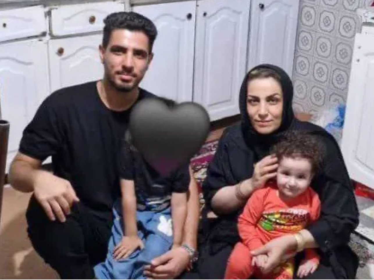 أعاد التذكير بمأساة "كيان".. غضب شعبي بعد مقتل 4 مواطنين بينهم طفلة برصاص الأمن الإيراني