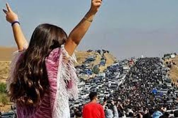 في رسالة إلى منظمات ودول العالم.. الأحزاب الكردية بإيران: النظام ارتكب جرائم ضد الإنسانية