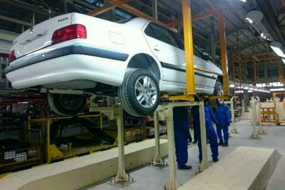 روزنامه دنیای اقتصاد: ظاهرا چینیها تمایلی به اخذ جایگاه پژو و رنو در ایران ندارند