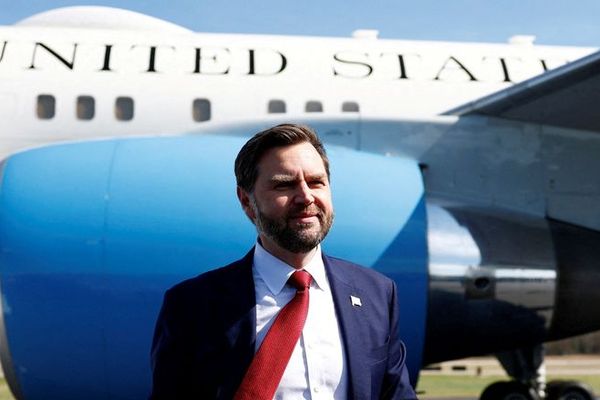 اکسیوس: جمهوری اسلامی اگر با ونس توافق نکند، نمیتواند با هیچکس به توافق برسد