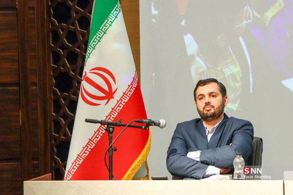 پسر دیپلمات سابق ایران تلاش جمهوری اسلامی برای تولید سلاح اتمی را تایید کرد