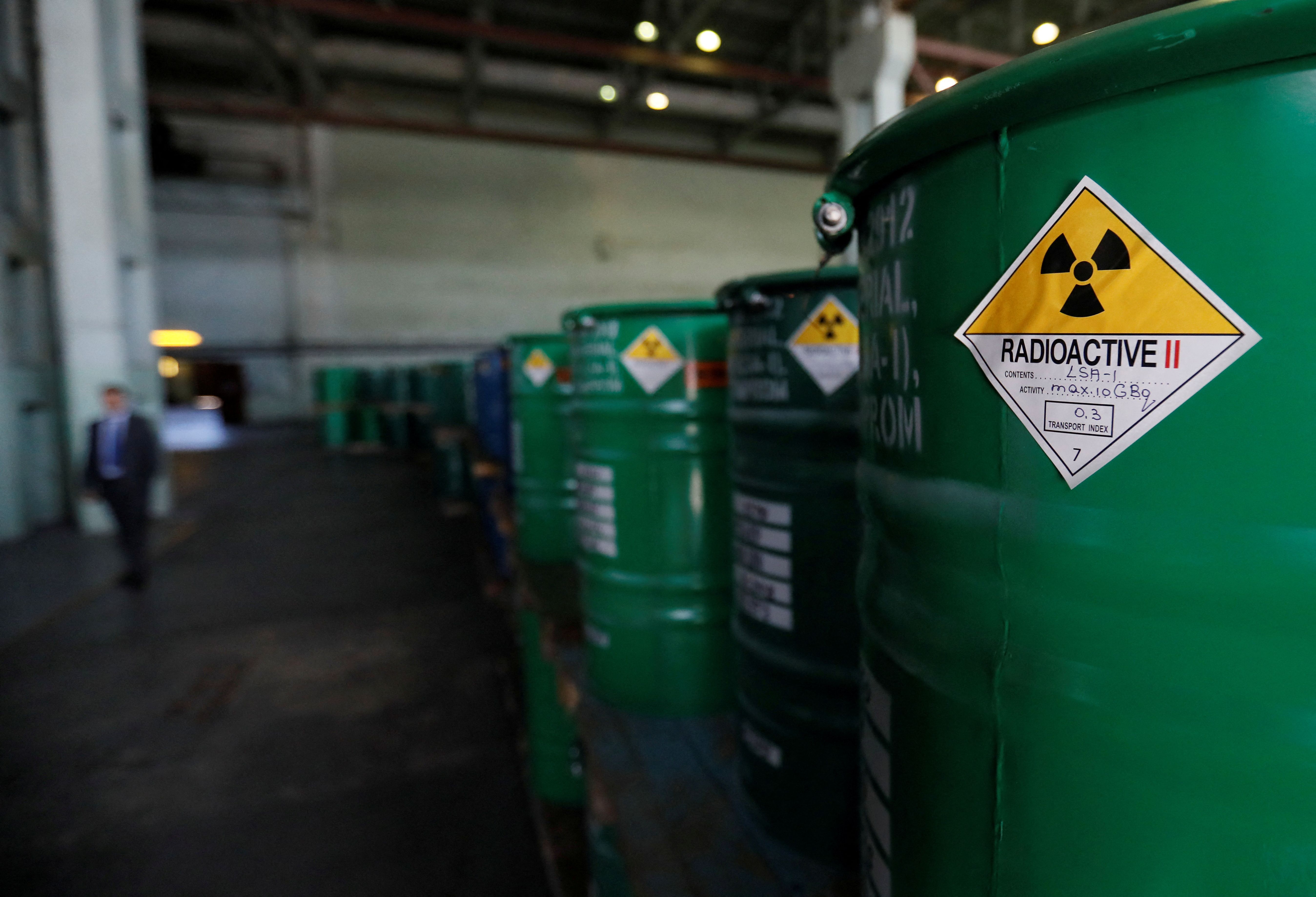 Iran to build yellowcake plant amid concerns over its atomic plans