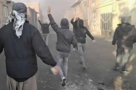 جمعی از اهالی قلم کردستان خواستار استعفای دستهجمعی نمایندگان مجلس شدند