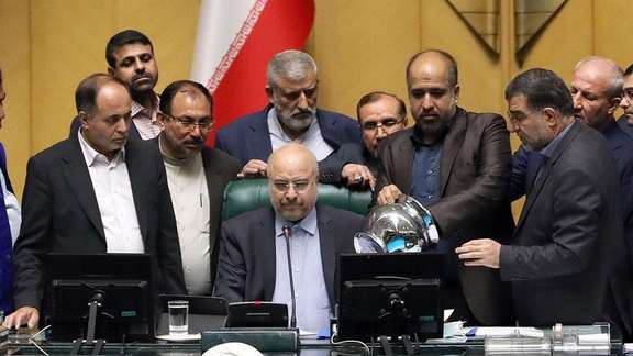 A session of the Iranian parliament