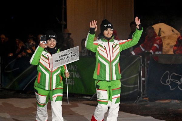 افتتاحیه المپیک زمستانی؛ انتقاد از رژه شاد و بیتفاوتی ورزشکاران ایرانی به کشتار مردم