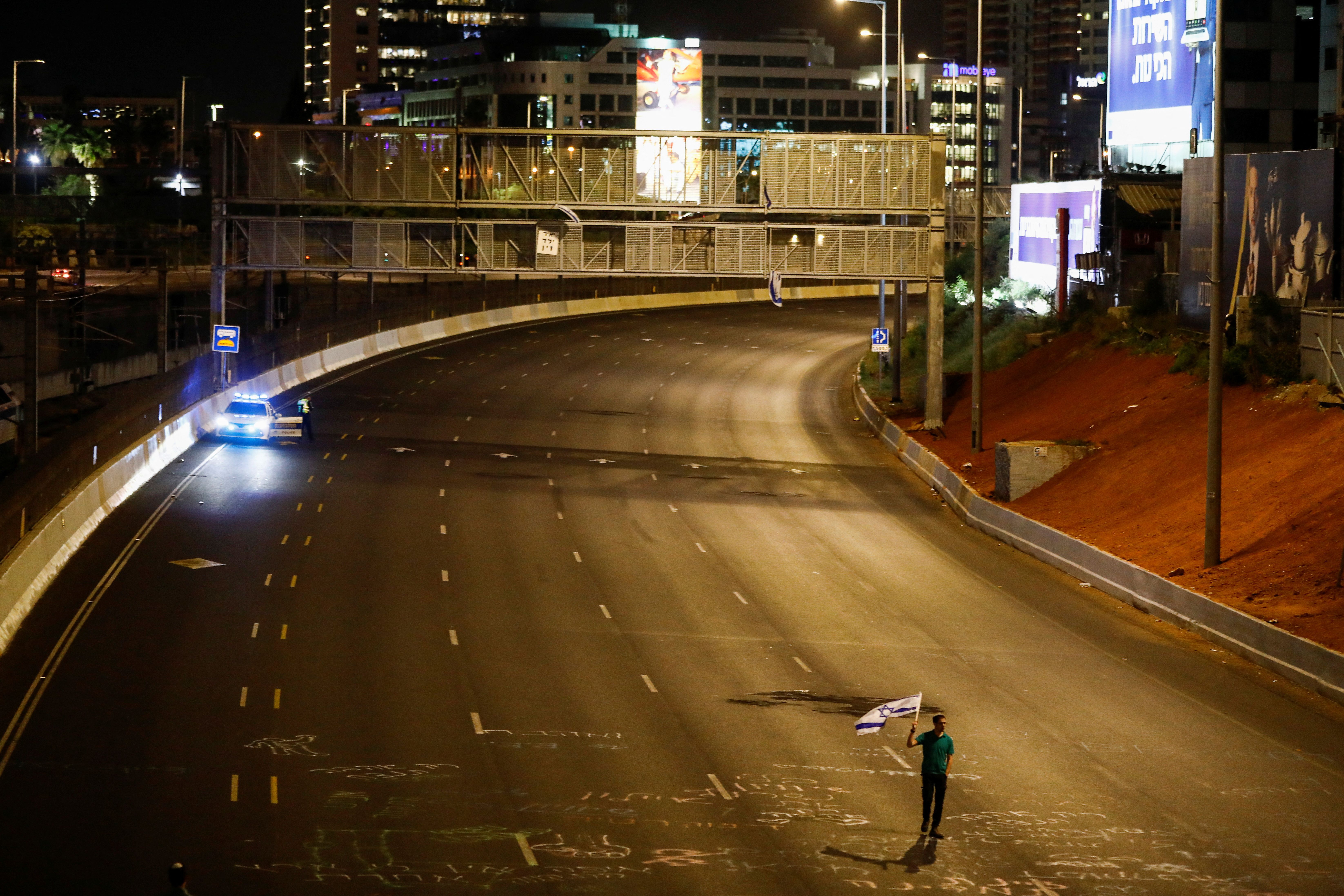 پرونده رومن زادوروف، متهم به قتل دختری ۱۳ساله، مجال کوبیدن بر طبل اصلاحات قضایی در اسرائیل