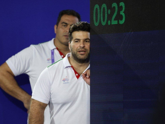 نواب نصیرشلال از تیم ملی وزنهبرداری استعفا کرد