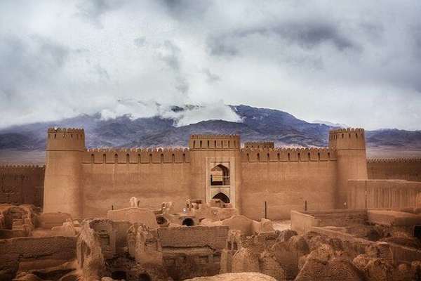Raisi Government ‘Auctioning Off’ Historical Buildings