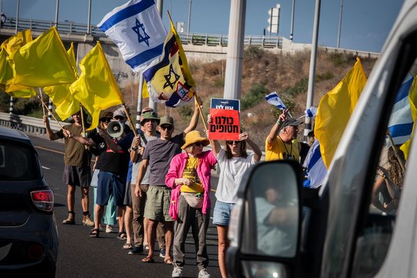 خانوادههای گروگانهای اسرائیلی: بهرسمیت شناختن فلسطین باید مشروط به آزادی گروگانها باشد