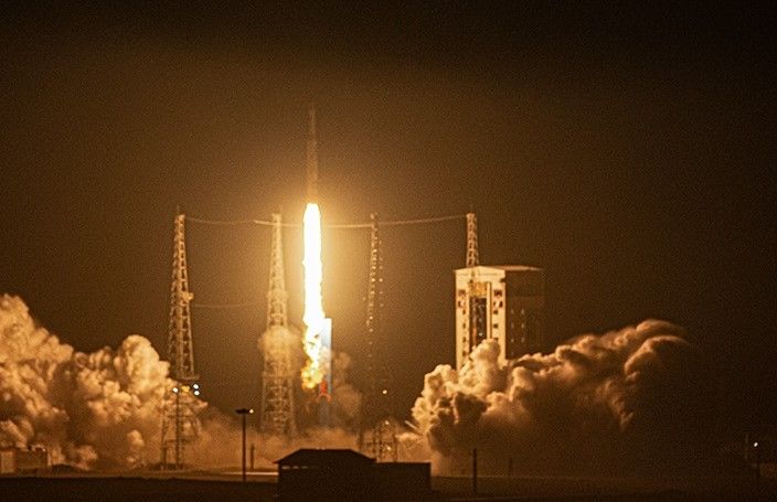 پرتاب همزمان و بی‌سابقه سه ماهواره با یک موشک ماهواره‌بر در ایران