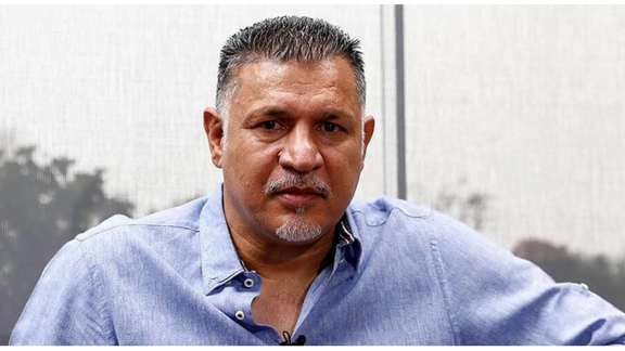 Iranian football legend Ali Daei who is an outspoken supporter of the anti-regime protests in Iran