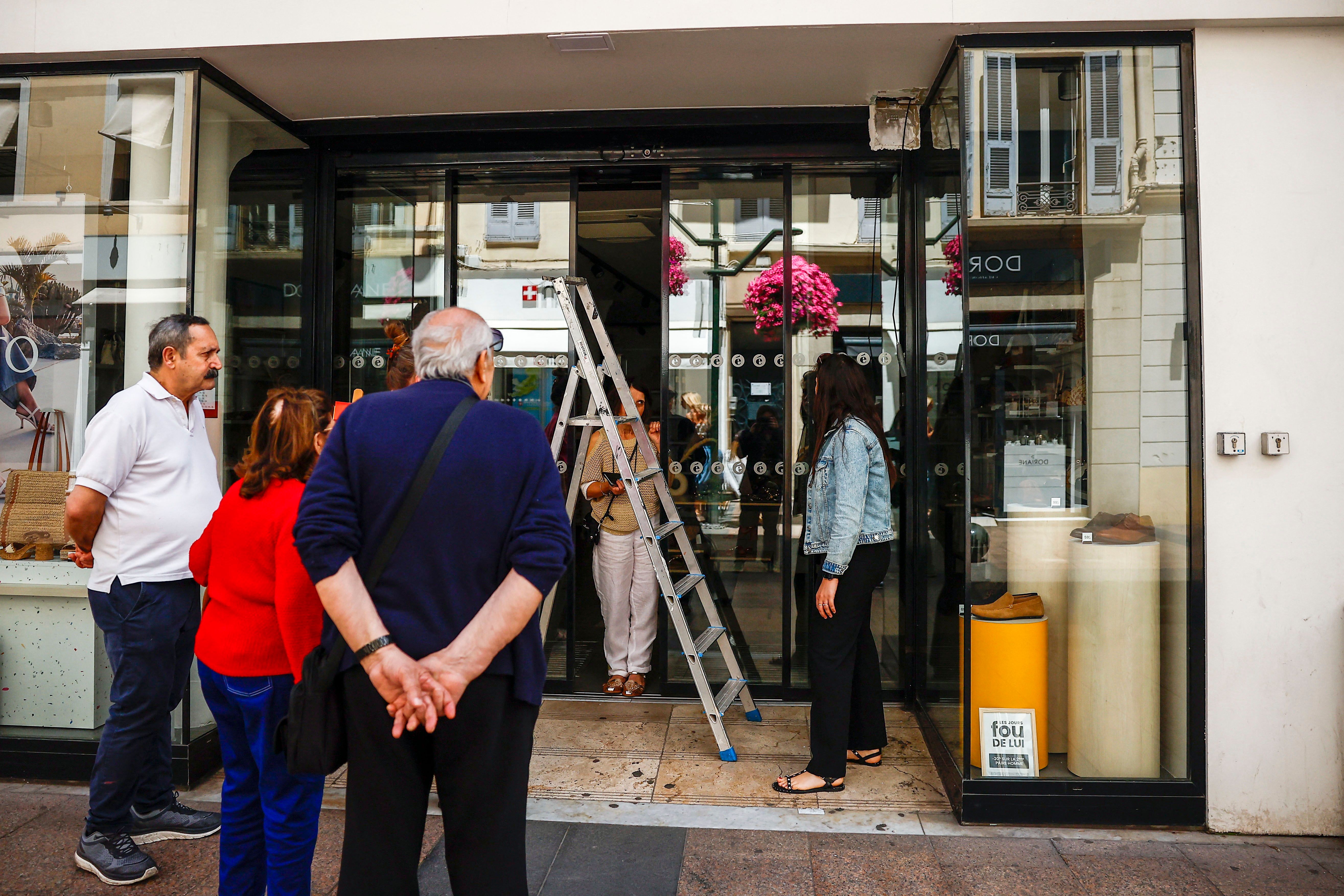 مقام‌های فرانسوی خرابکاری را عامل دومین قطعی برق اعلام کردند