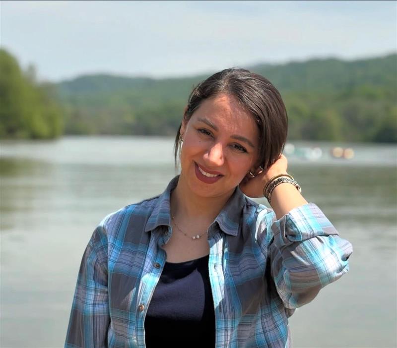 مینو اندخس، شهروند بهائی ساکن ساری، بدون ارائه حکم قضایی بازداشت شد