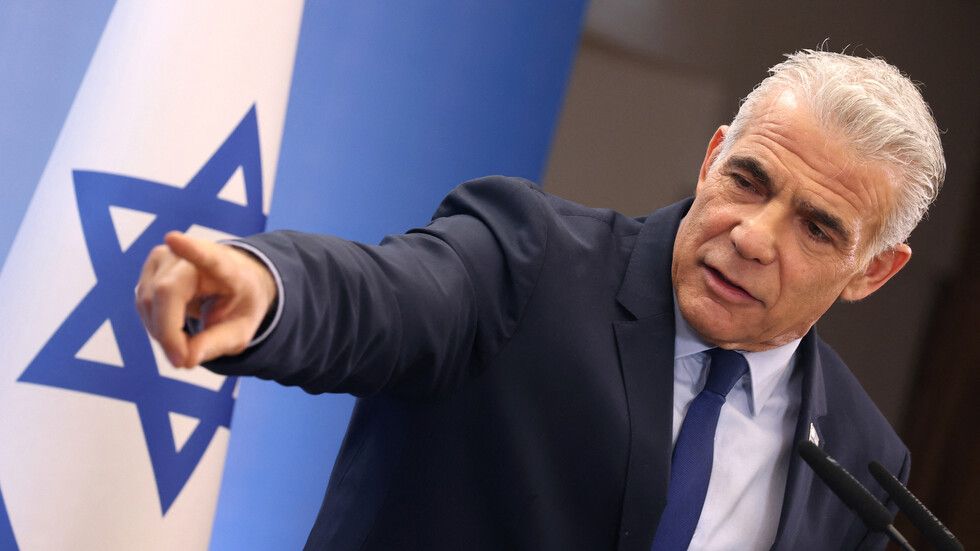 زعيم المعارضة الإسرائيلية: اقترحت ضرب حقول النفط الإيرانية لكن نتنياهو "خاف"