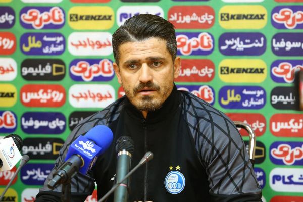 وریا غفوری ممنوعالخروج و ممنوعالمعامله شد، باشگاه استقلال مجوز گرفت