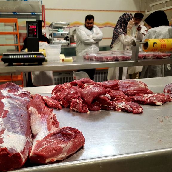 قائم مقام وزیر صنعت: باید گوشت گاو و مرغ جایگزین گوشت گوسفند شود