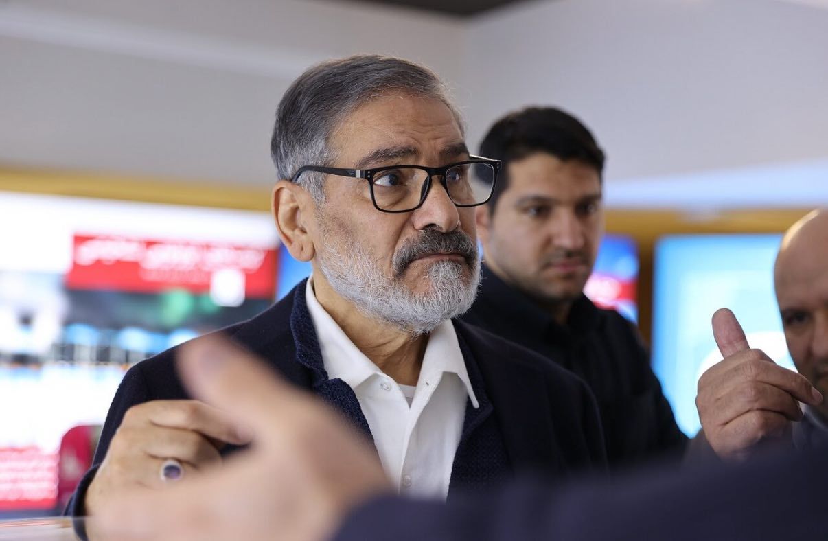 شمخاني يرد على الفيديو المسرب: يا أولاد الحرام لا زلت حيا