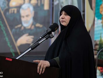 مسئول سازمان بسیج جامعه زنان: زن ایرانی در امنیت است و زن آمریکایی احساس ناامنی میکند