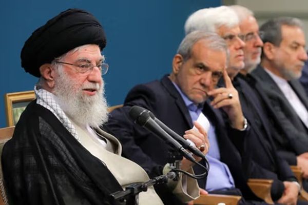 عراقچی در پاسخ به سوالی درباره احتمال کشته شدن خامنهای: نظام ما وابسته به افراد نیست