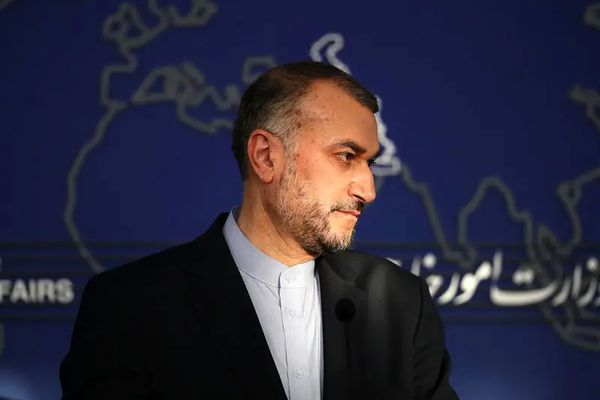 وزير خارجية إيران يهدد بفتح جبهات جديدة ضد أميركا إذا استمرت في دعم إسرائيل