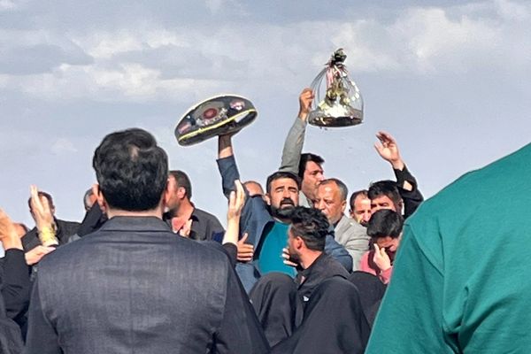 پدر صالح محمدی، کشتیگیر اعدام شده: پسرم قهرمان شد