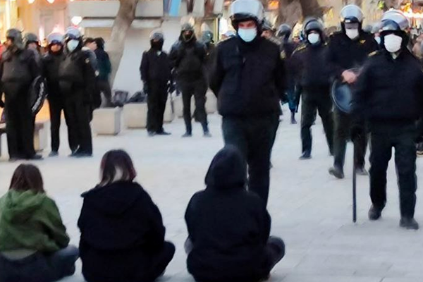 شورای حقوقدانان برای ایران دموکراتیک خواستار حمایت وکلای دادگستری از معترضان شد